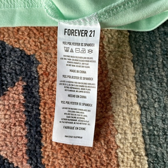 NWT Forever 21 Avocado Pajama Set 🥑 - Picture 4 of 7